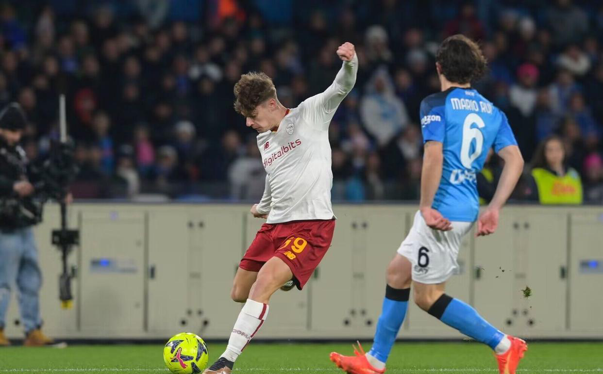 罗马城德比平分秋色,对决难有胜负 罗马城德比平分秋色,对决难有胜负