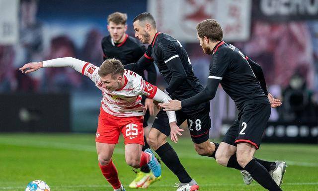 RB莱比锡遭遇大挫折,球队需调整阵容 RB莱比锡遭遇大挫折,球队需调整阵容