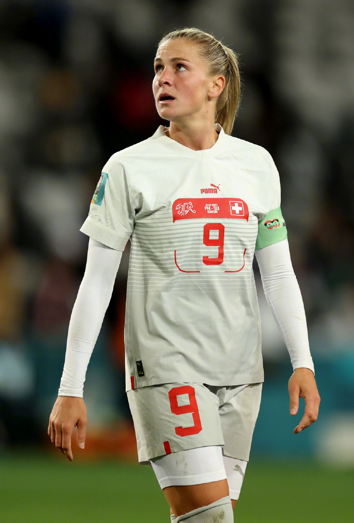 挪威女足取得重要胜利,助力赛季前进 挪威女足取得重要胜利,助力赛季前进