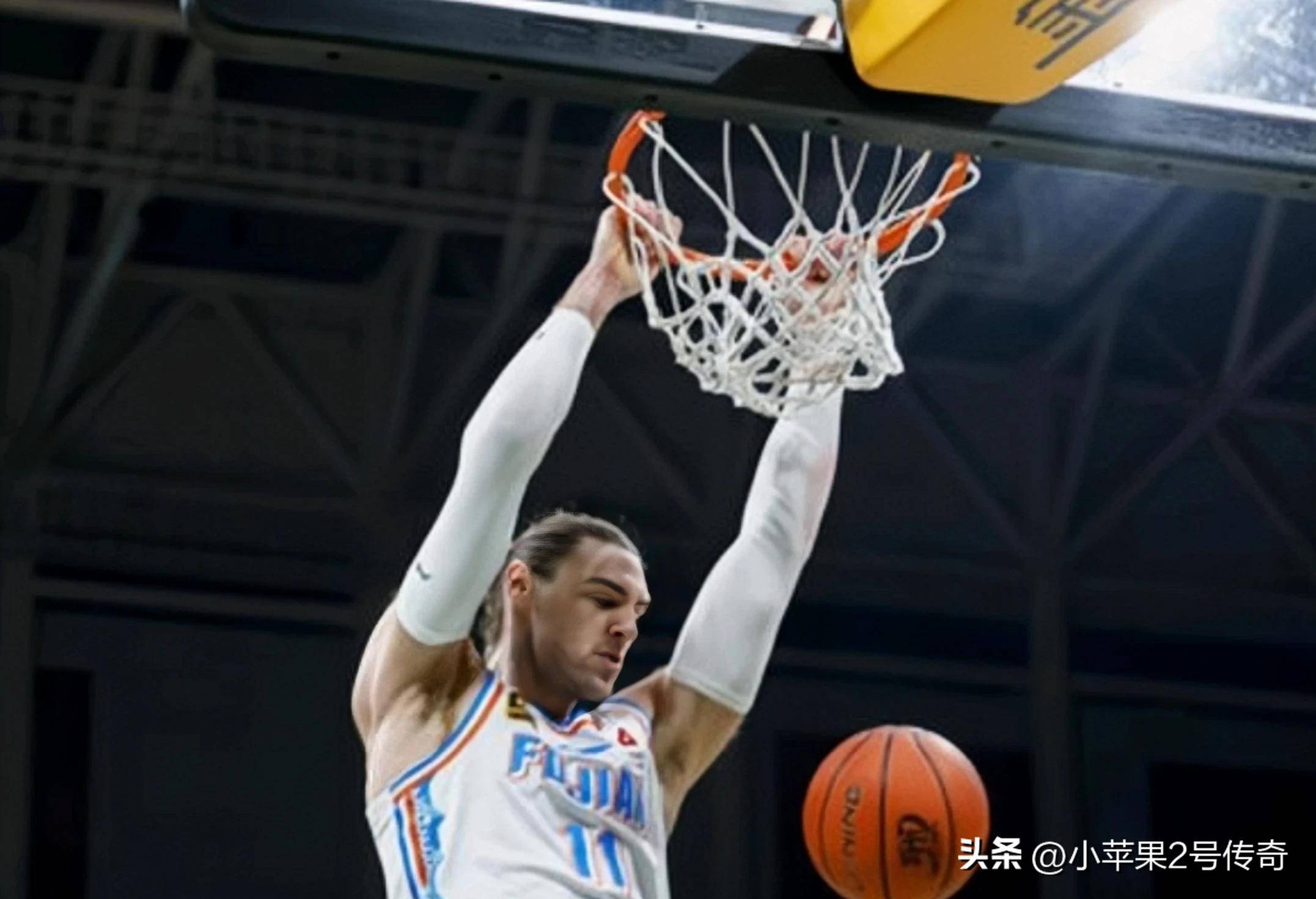 福建男篮取得突破性胜利，士气高涨