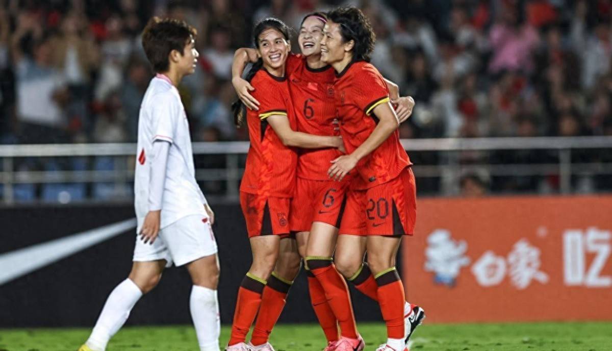 球场风云变幻:女足比赛引爆热议 球场风云变幻:女足比赛引爆热议