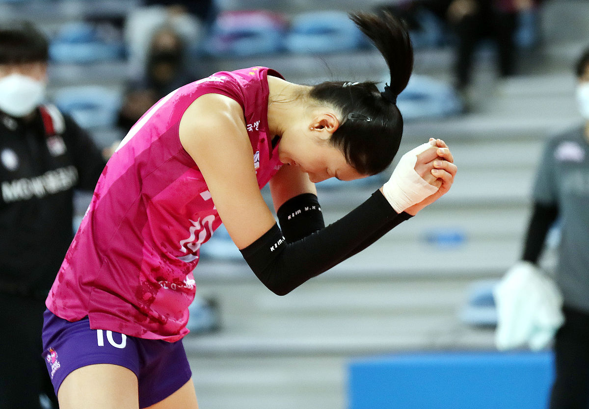 墨西哥选手勇夺女子三级跳水冠军 墨西哥选手勇夺女子三级跳水冠军