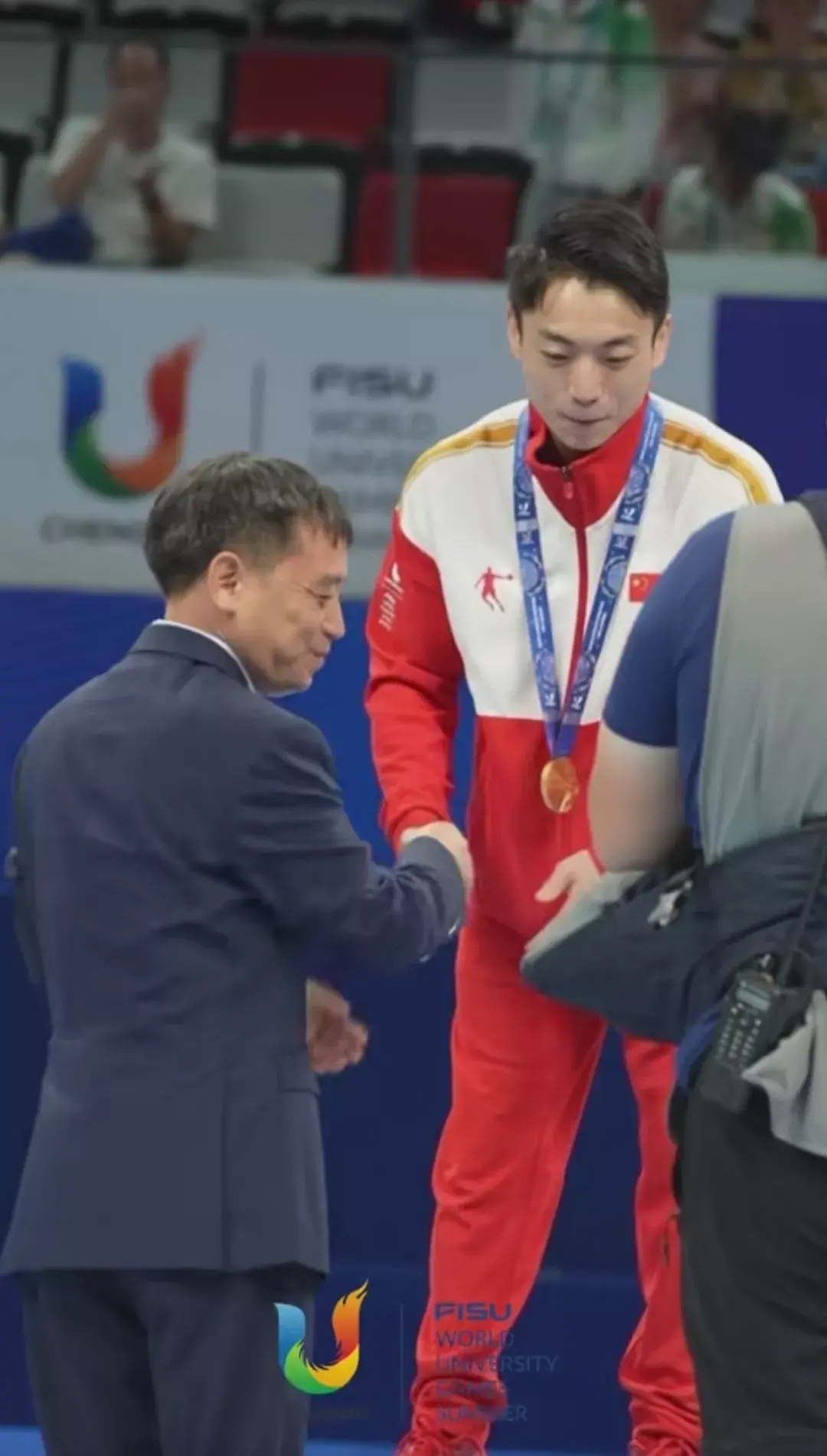 小将表现出色,获得肯定与赞赏 小将表现出色,获得肯定与赞赏