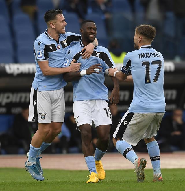 那不勒斯主场连败,教练组面临辞退压力 那不勒斯主场连败,教练组面临辞退压力