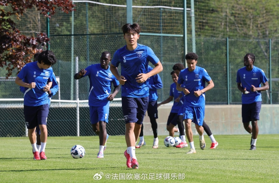 亚洲篮球明星赴欧试训,寻求新机会 亚洲篮球明星赴欧试训,寻求新机会