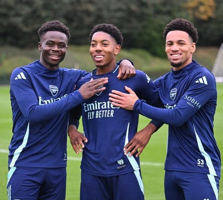 马斯雷克阿尔森温格带队备战下一场比赛 马斯雷克阿尔森温格带队备战下一场比赛